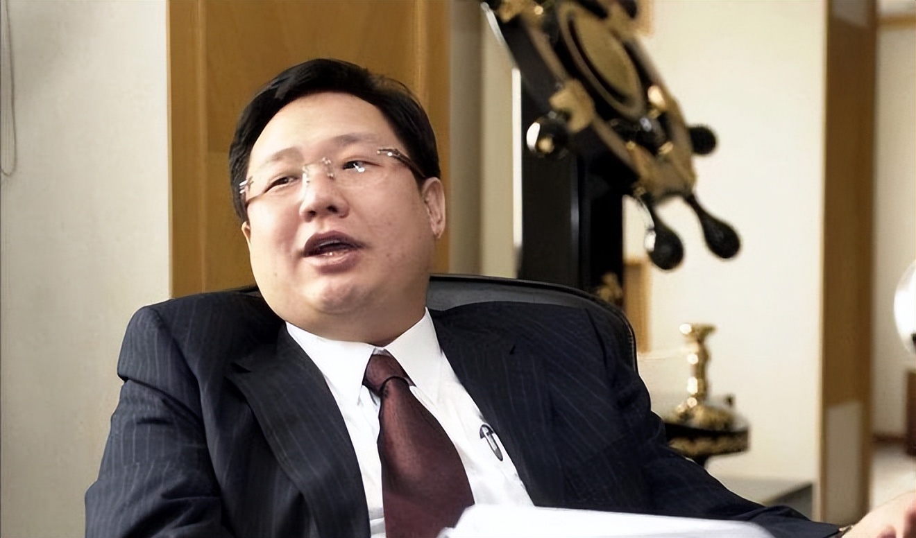 *明徐**:28岁成亿万富豪,44岁病死狱中,明星妻子为他守节