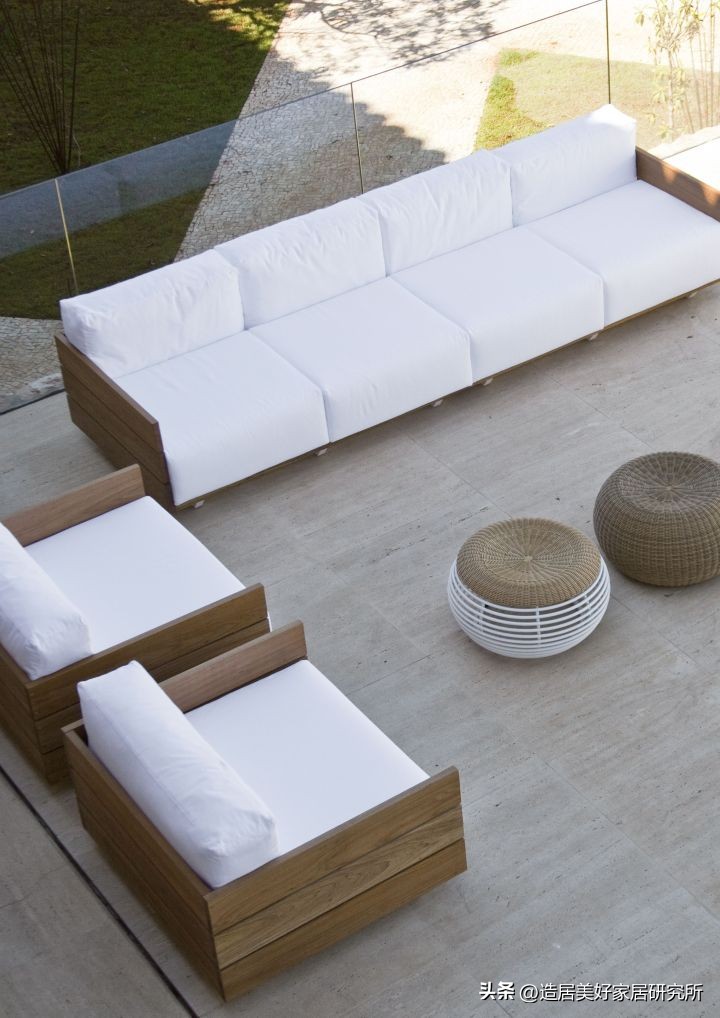 客厅沙发多宽的最好,客厅摆什么尺寸的红木沙发最适合