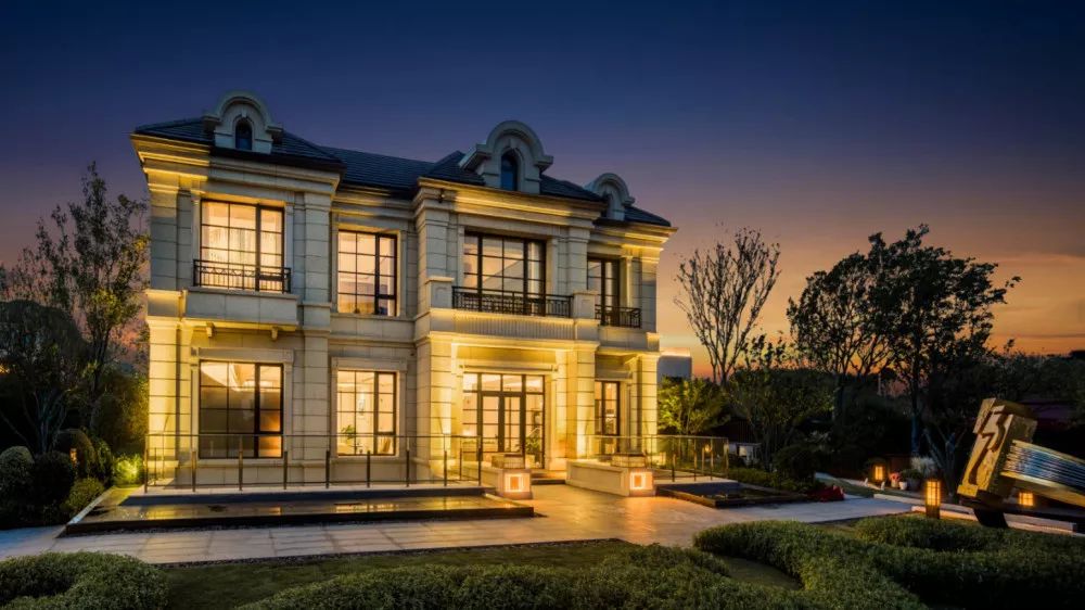 灿辉晶典1733到虹桥高铁,上海灿辉晶典1733周边交通