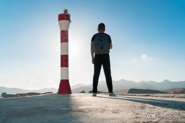 了解家族成功的人士奋斗历程,中国富豪成功的背后家庭关系