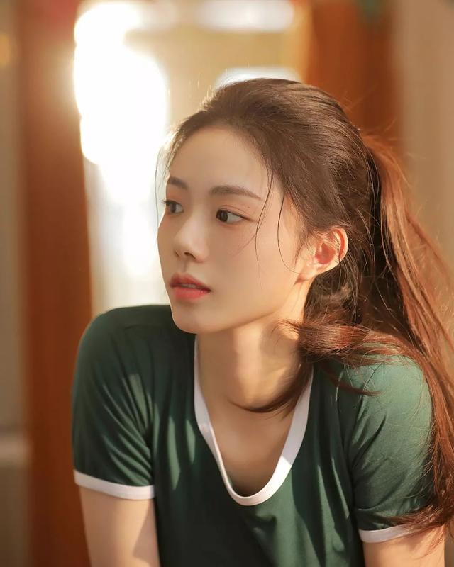 夏绿短裤搭配,夏季短裤短袖运动风格穿搭