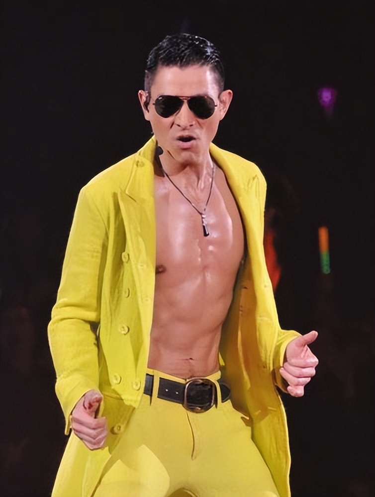 过气歌手窘境,“过气歌手”杨坤的残酷真相