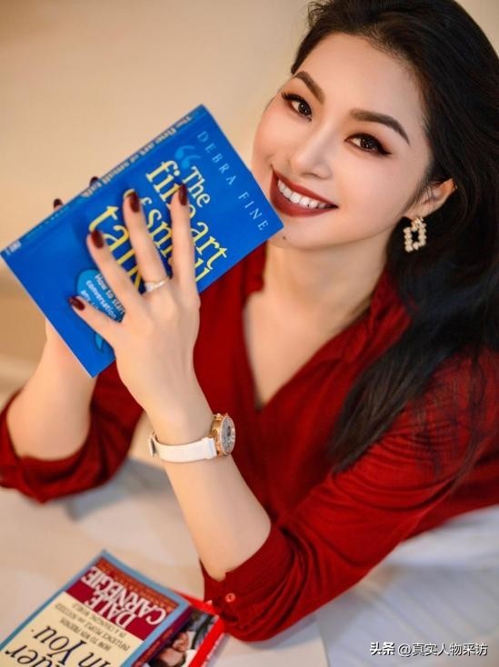 我，做空姐遇奇葩无数，有情侣上机就舌吻，还有想去厕所激情的