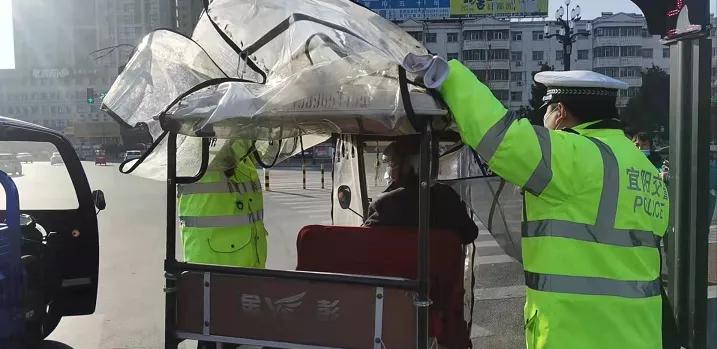 洛阳三轮车开始拆棚子了吗,洛阳个人急卖二手带棚三轮车