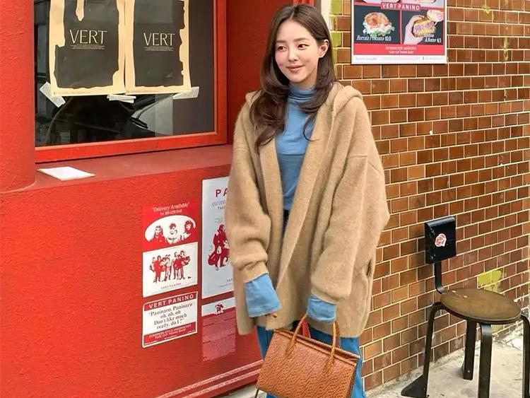 女生突然不理我该怎么逗她,女生突然不理你怎么哄女生高兴