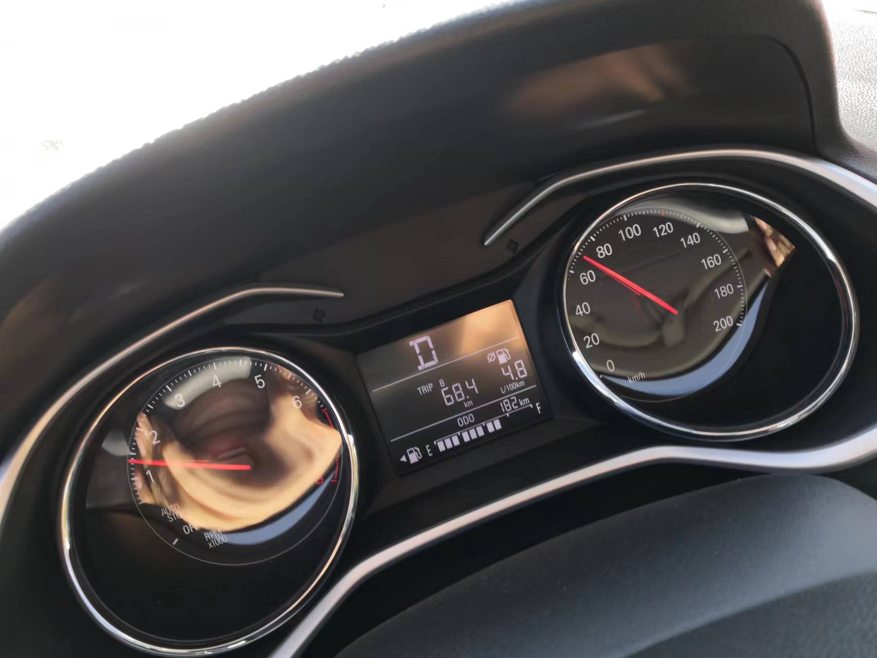 三缸科沃兹发动机号在哪个位置,科沃兹1.0t三缸节气门在哪里