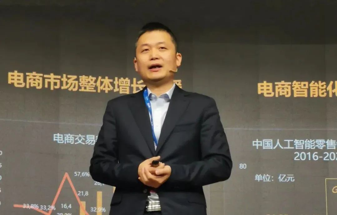 一切皆为服务,一切服务皆为爱和成长