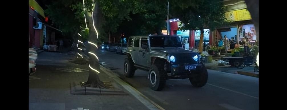 破冰行动蔡永强帮李飞摆平,破冰行动中李飞开的车是自己的吗