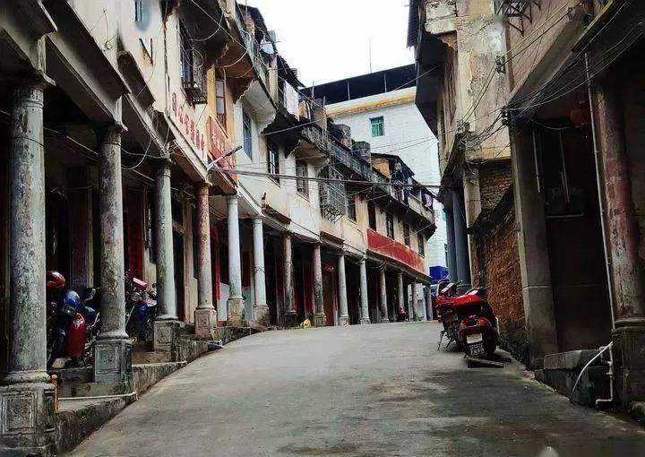 客家小镇集市视频,大麻镇客家话