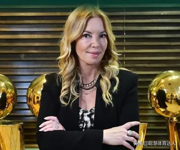 芭芭拉ac米兰年轻,ac米兰公主芭芭拉贝卢斯科尼