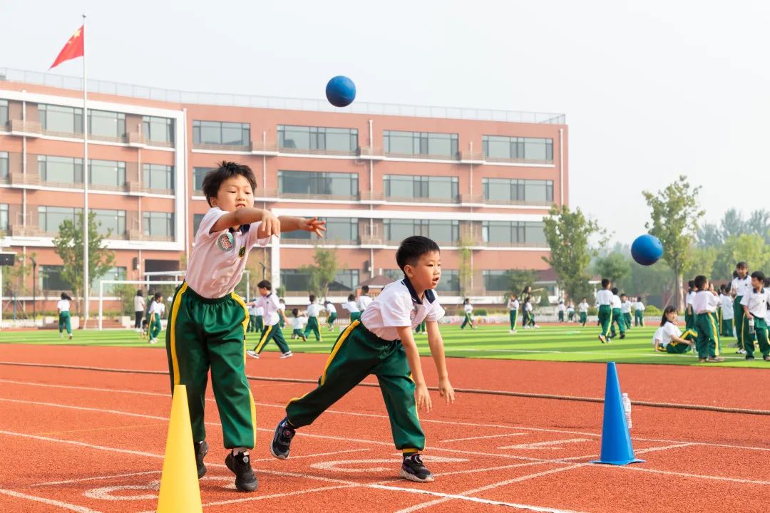 喜迎二十大奋进新征程开启新时代,房山首师大育新学校
