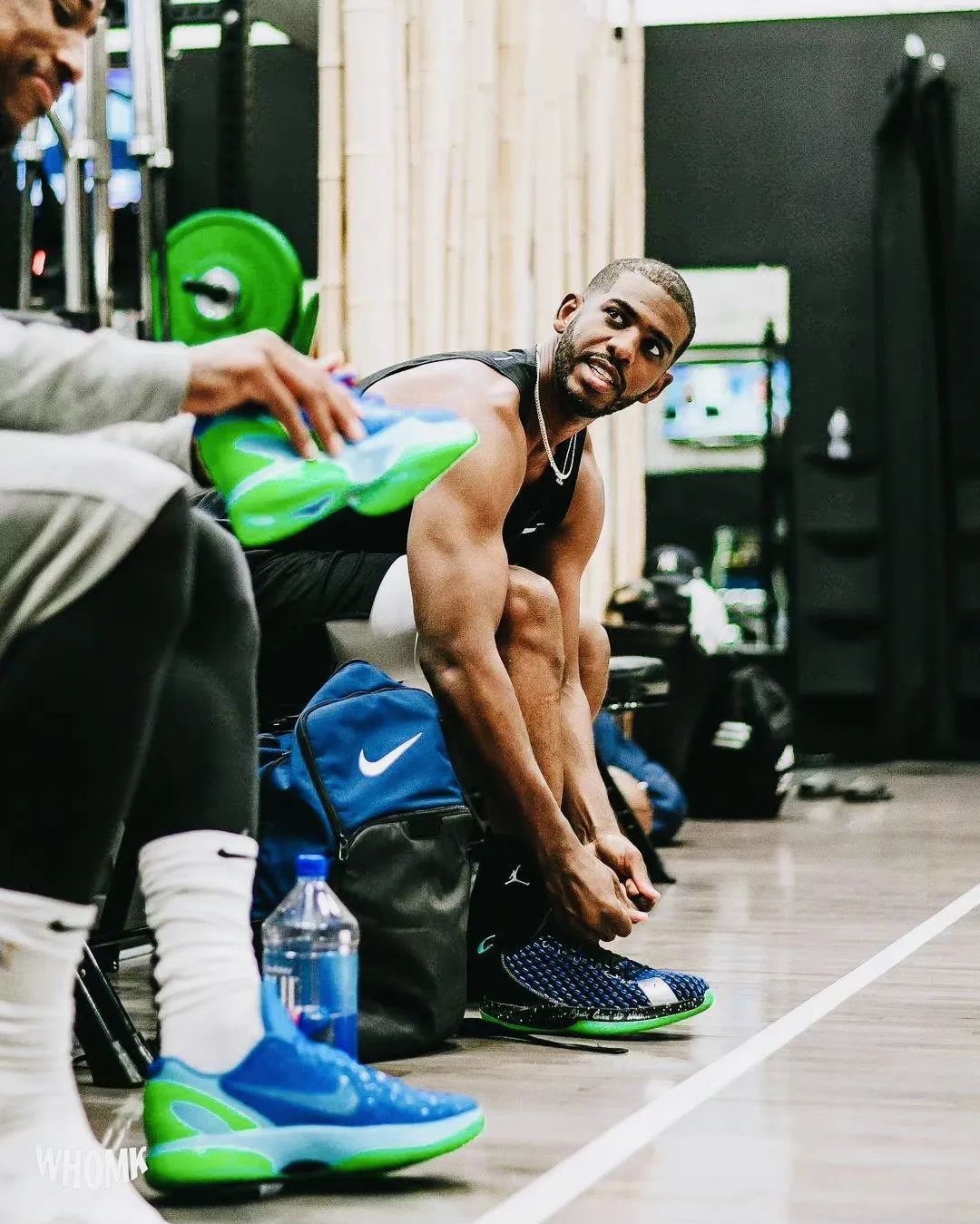 德罗赞和保罗乔治合影图,德罗赞德鲁联赛壁纸