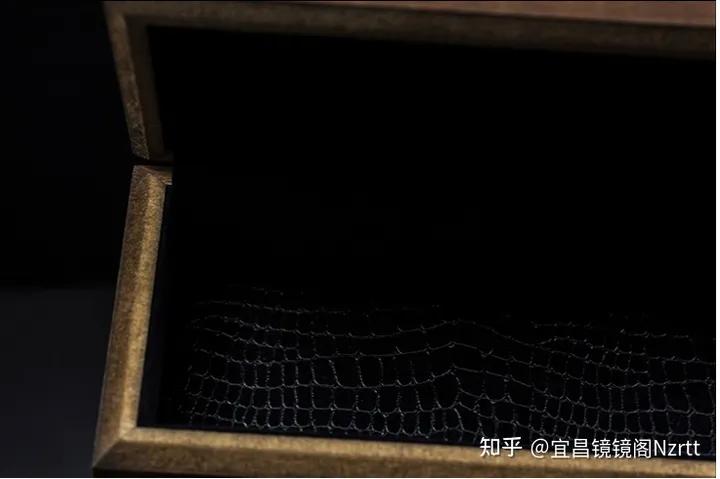 Arossvy眼镜—精雕细琢的日本银饰之王