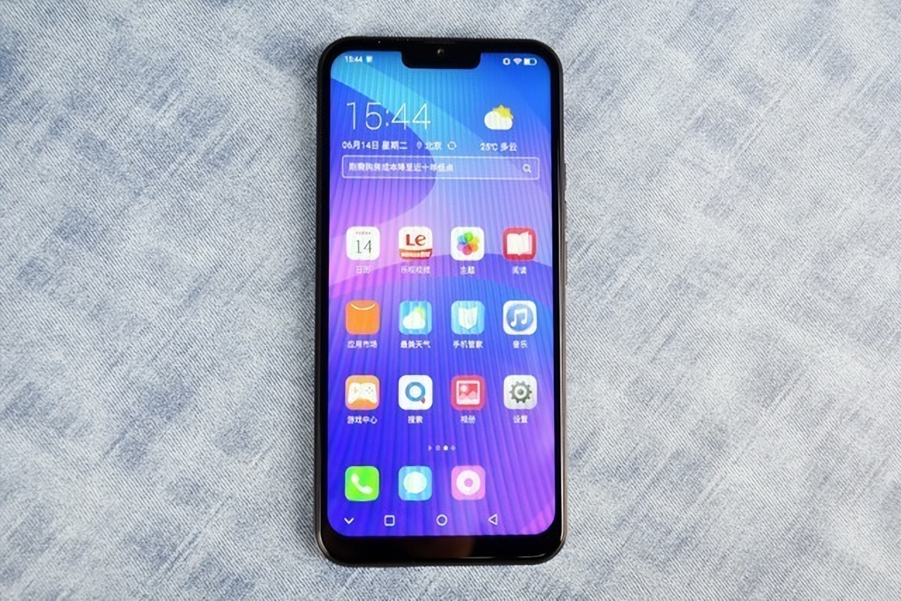 再次碰瓷！“iPhone14”4G版本发布，我人麻了