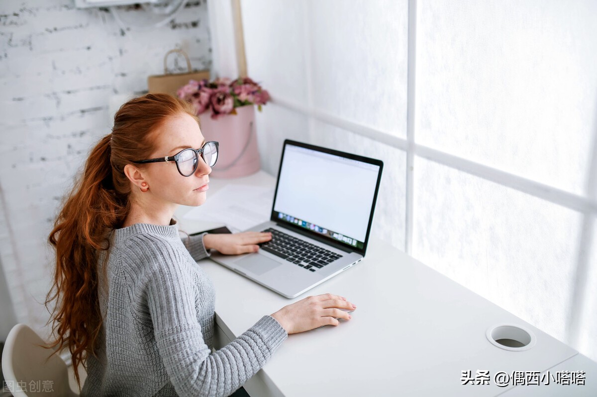 电容麦克风和动圈麦克风唱歌对比,录歌电容麦克风和动圈麦克风