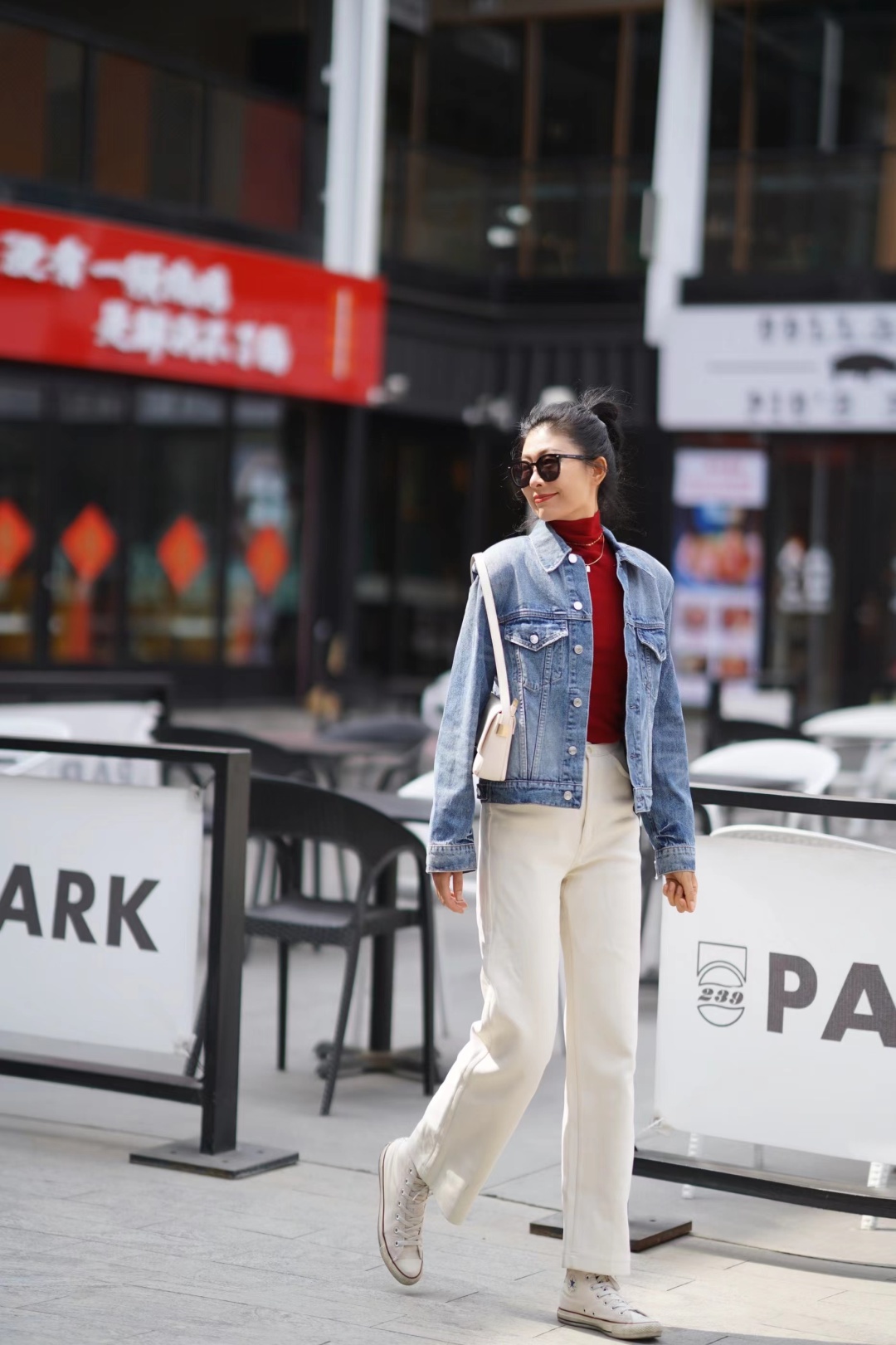 充满春天气息的穿搭,穿搭色彩的变化也在慢慢唤醒春天