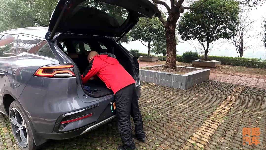 七座的车是买MPV还是买SUV,七座车属于suv还是mpv