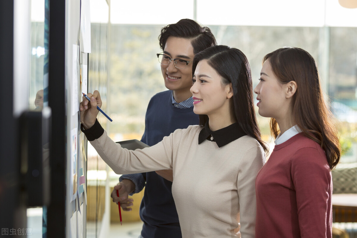 婚姻中若无人护你周全,请在善良中带点锋芒,为自己保驾护航