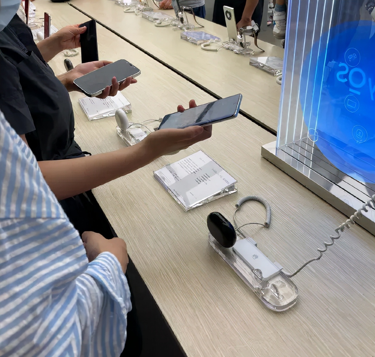 决战2022，谁是手机大赢家？