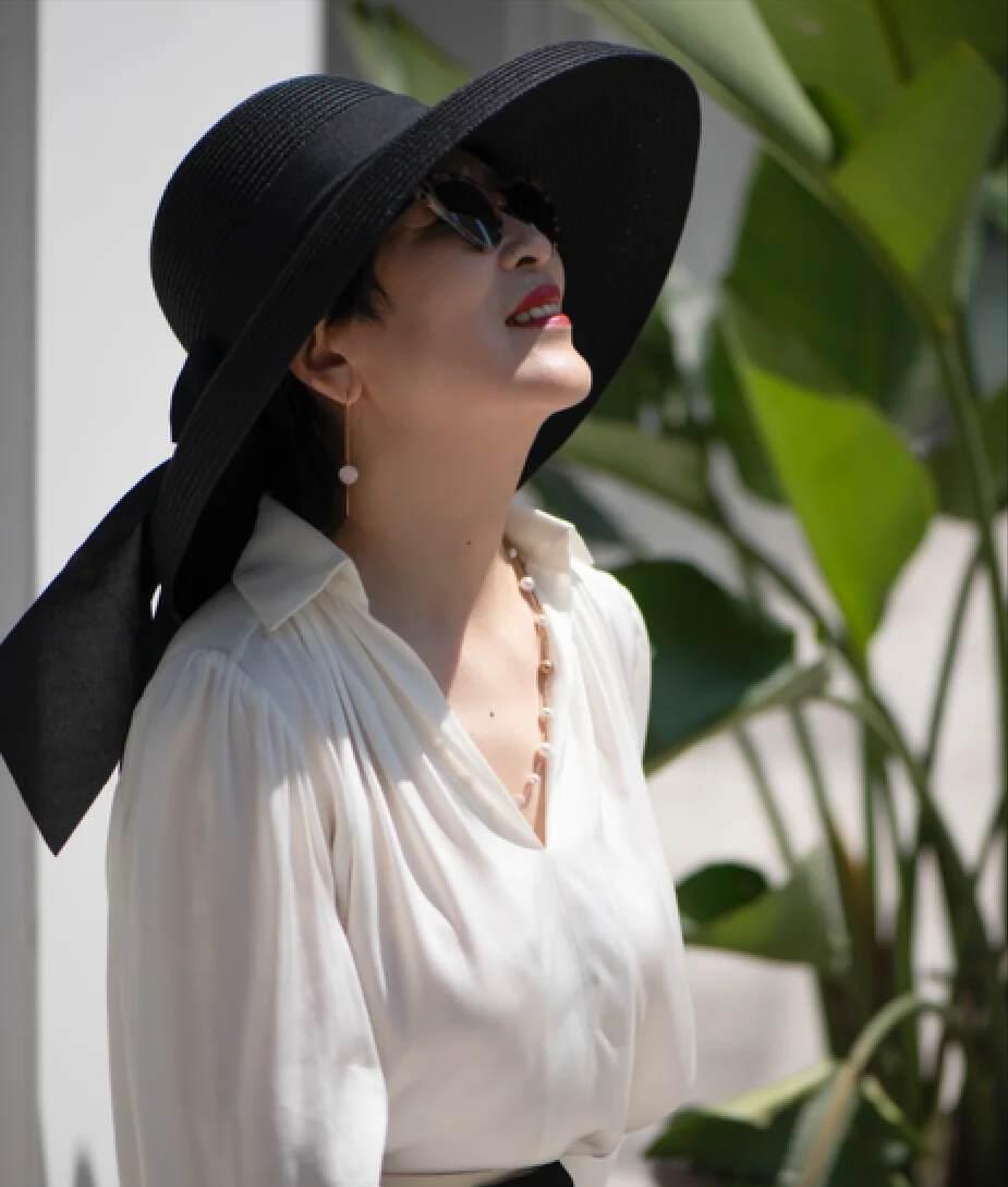 适合40岁女人穿的简单大方衣服,40岁的女人要穿什么衣服好看流行