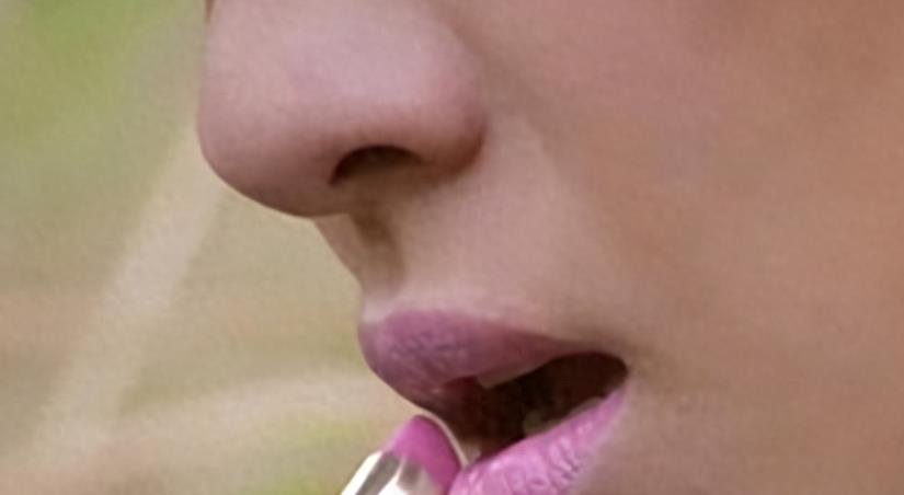 胸罩*点露**，花式泳衣，这些辣眼睛的操作，导演肚子里没一点墨水吗