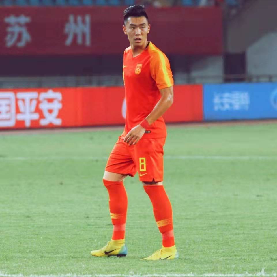 韦世豪独中两元,韦世豪自评中国足球