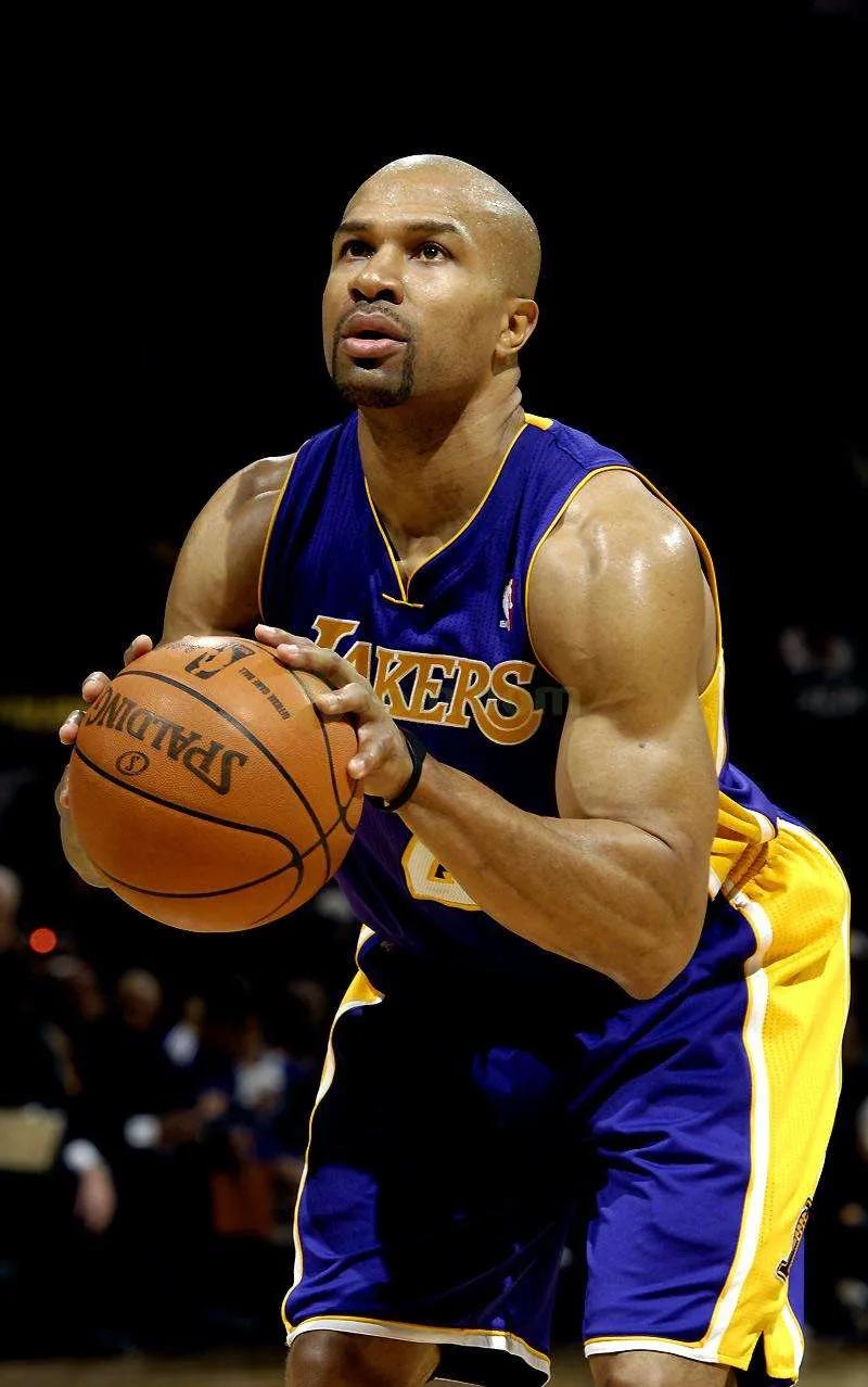 打完篮球膝盖酸软怎么回事,篮球膝盖疼痛部位对照表