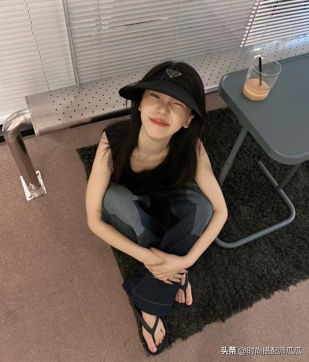 秋冬老头衫怎样搭配,老头衫都能穿出时尚感女款