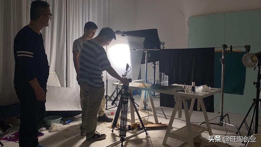 小镇适合女性一个人开什么店,女性创业开什么店好呢