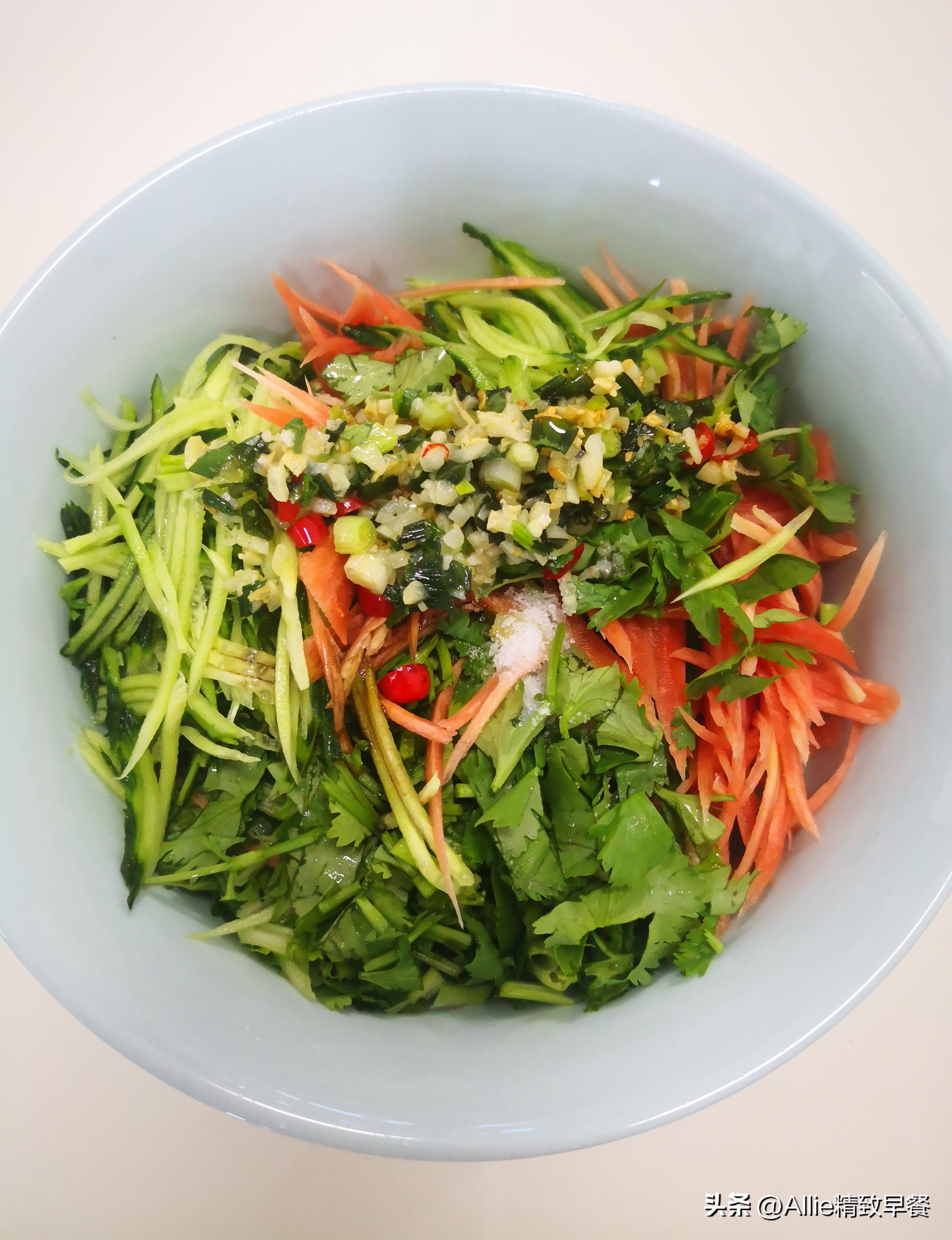 天气热不想吃肉想吃点清淡的,凉拌莜面详细做法