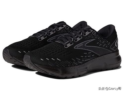 索康尼布鲁克斯哪个跑鞋好,索康尼和亚瑟士慢跑鞋对比