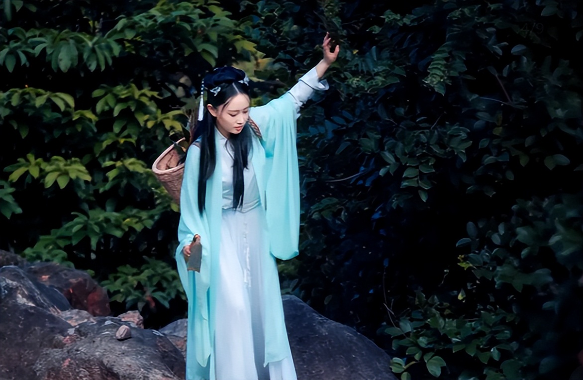 3本历史小说，一朝穿越成农家女，竟习得医术，秀色当家