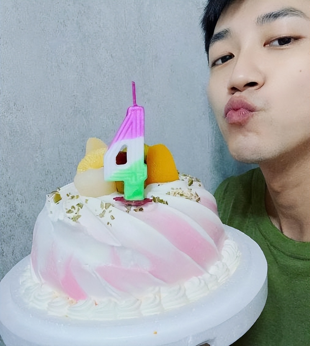 江宏杰“喊话”福原爱诉苦、抱怨！好久没有看到你，真的很想你