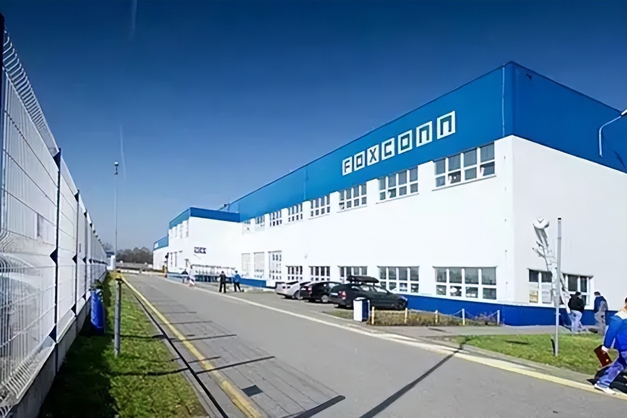 当初卖肾那个人换的苹果什么手机,当年卖肾换苹果手机如今咋样了