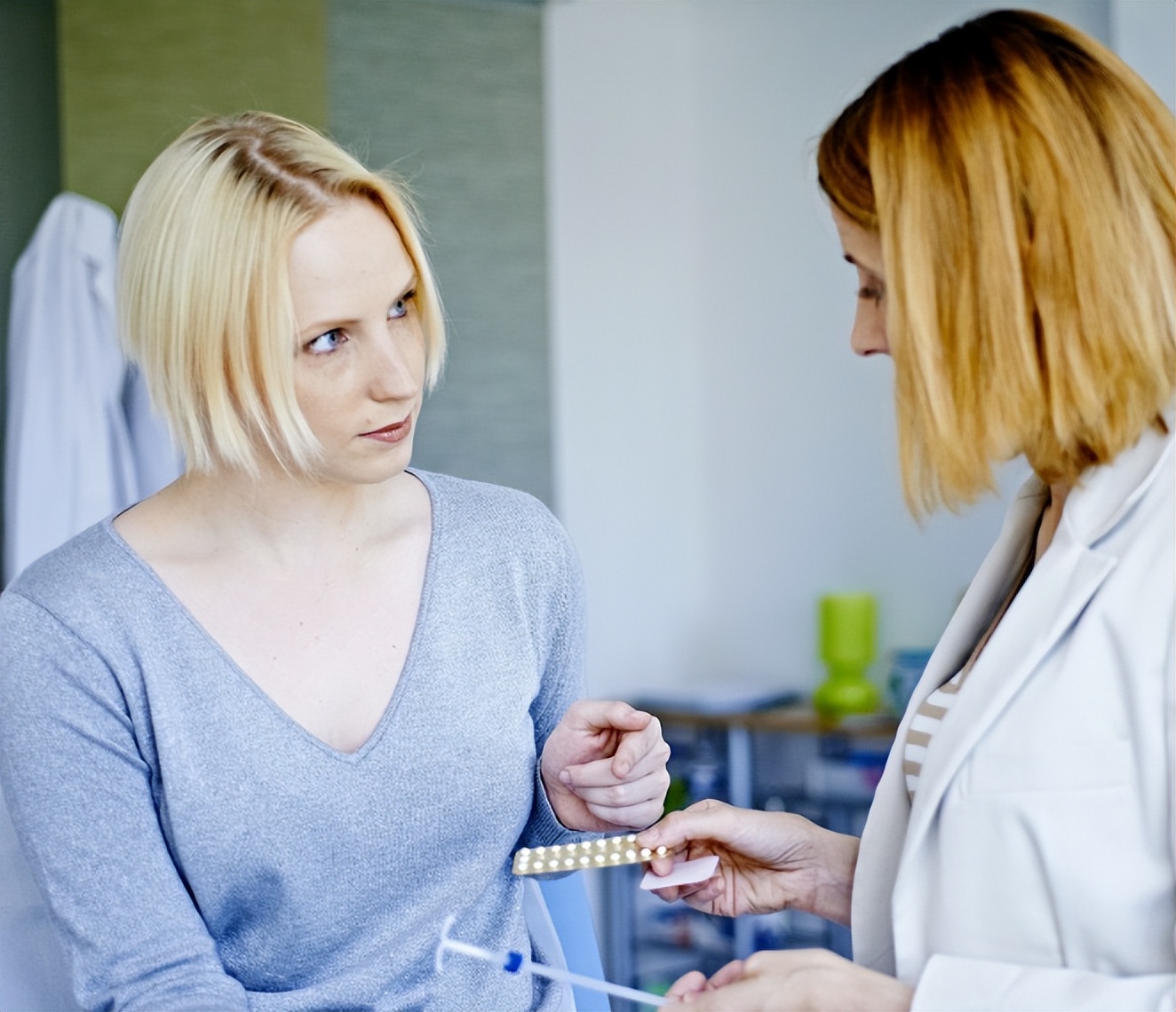 阴道镜有多尴尬？女子亲身体验，医生：这2类人不愿意也要做