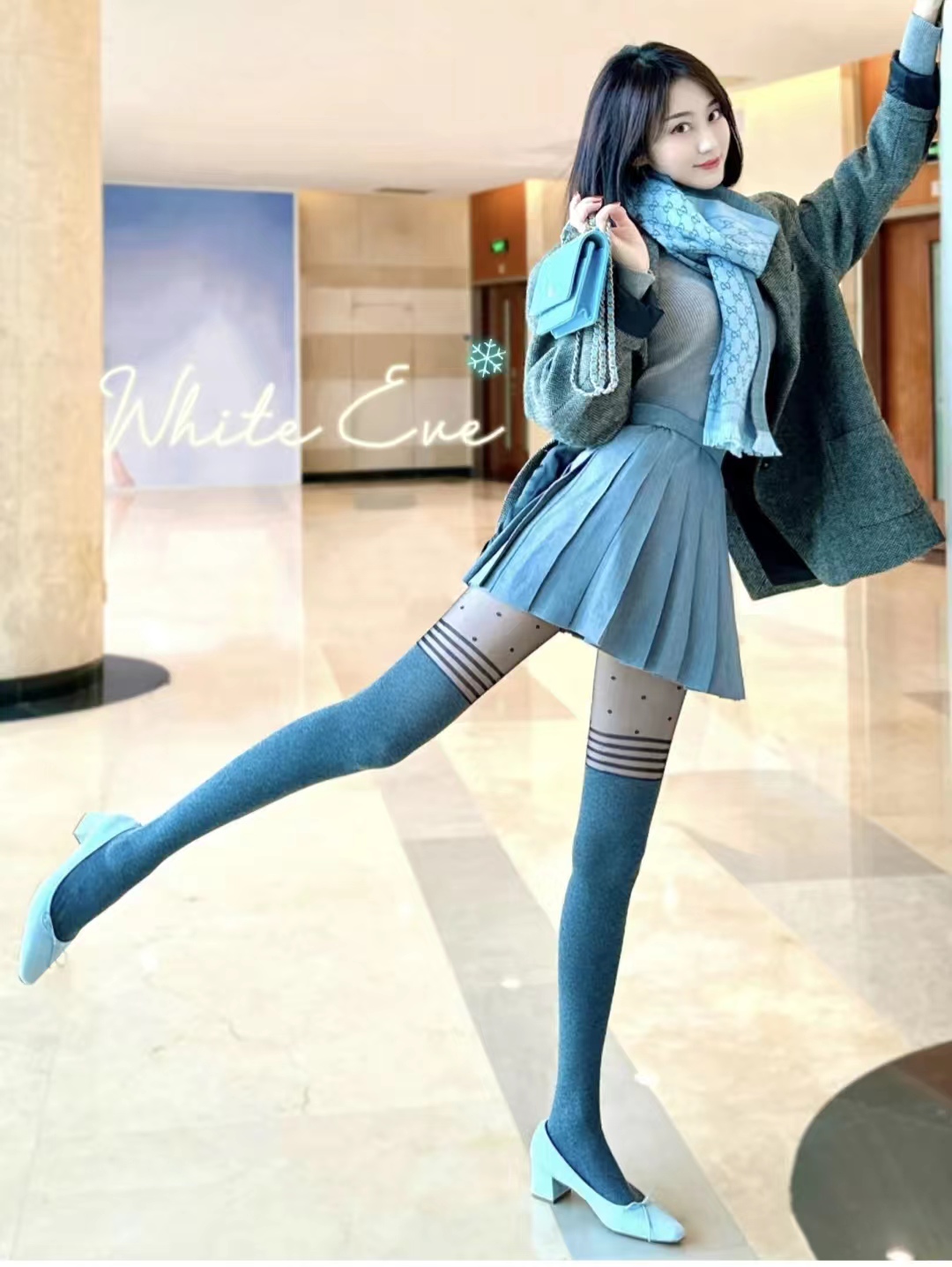 西装外套怎么搭配裙子好看气质,西装外套搭配时髦女士