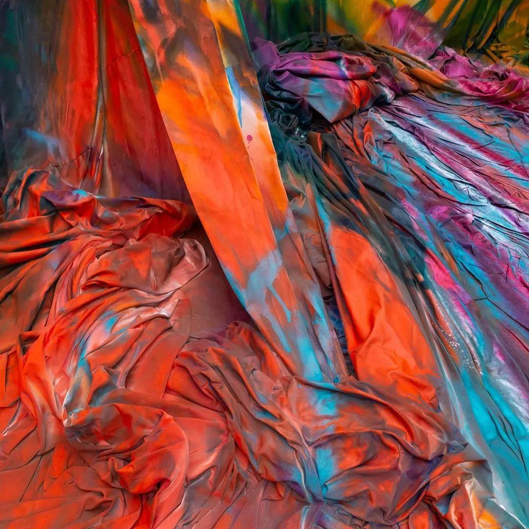 “垃圾创作”狂卖500万，网友忍不住群嘲：污染环境，这也叫艺术