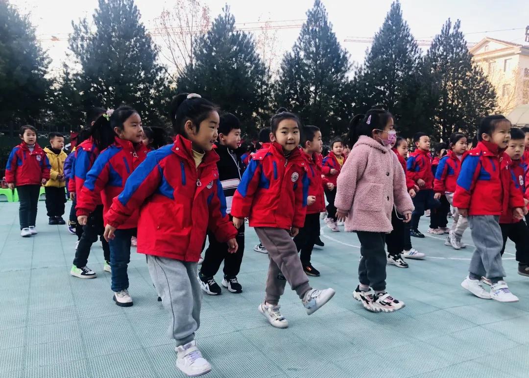 龙腾虎跃迎新年游园会,幼儿园元旦龙腾虎跃节目