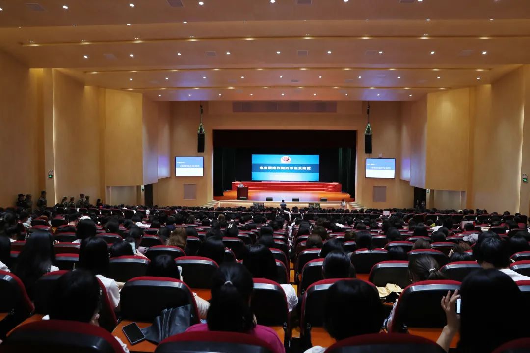 仙桃青年公园开园,他们又被强势围观