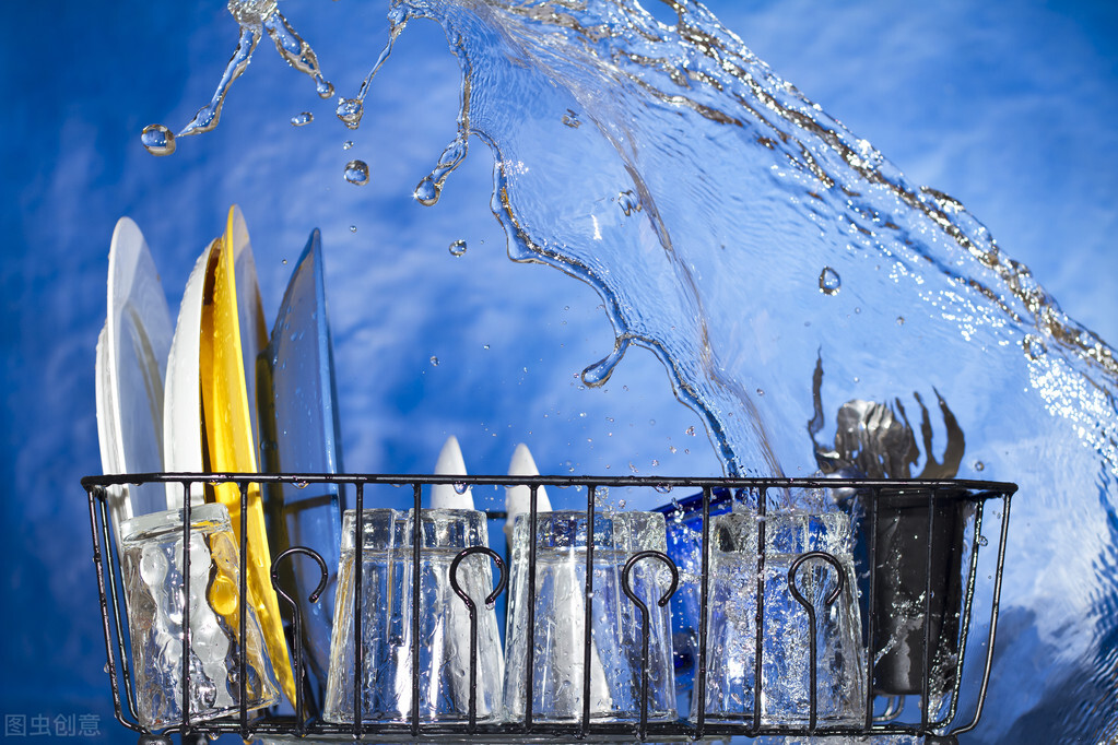 台式洗碗机到底是鸡肋还是神器,洗碗机是真的香还是智商税