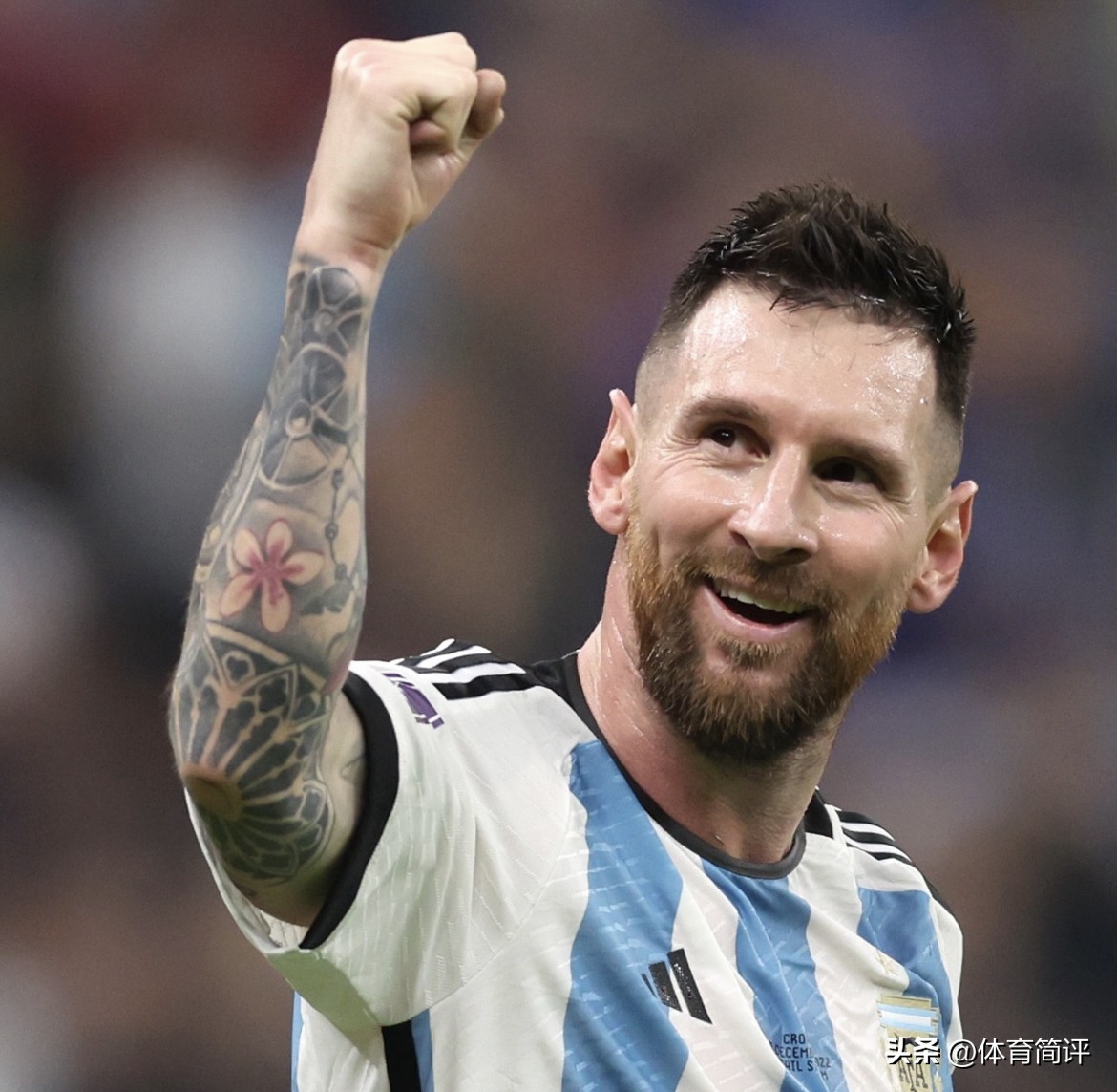 梅西获得金球奖阿根廷队员的反应,卡塔尔世界杯梅西获得金球奖