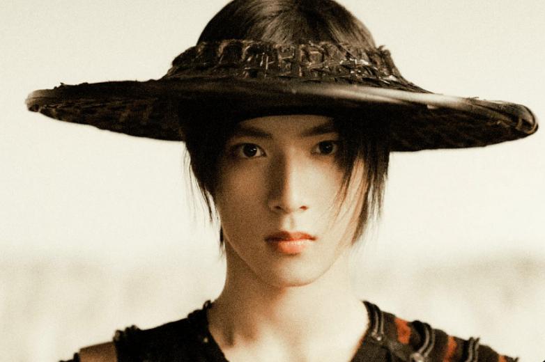 刘耀文绝配mv花絮投篮,刘耀文侠mv仗剑镜头