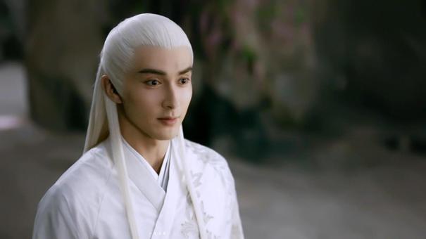 同一张脸差别可以有多大？一眼万年和丑爆屏幕全看造型师