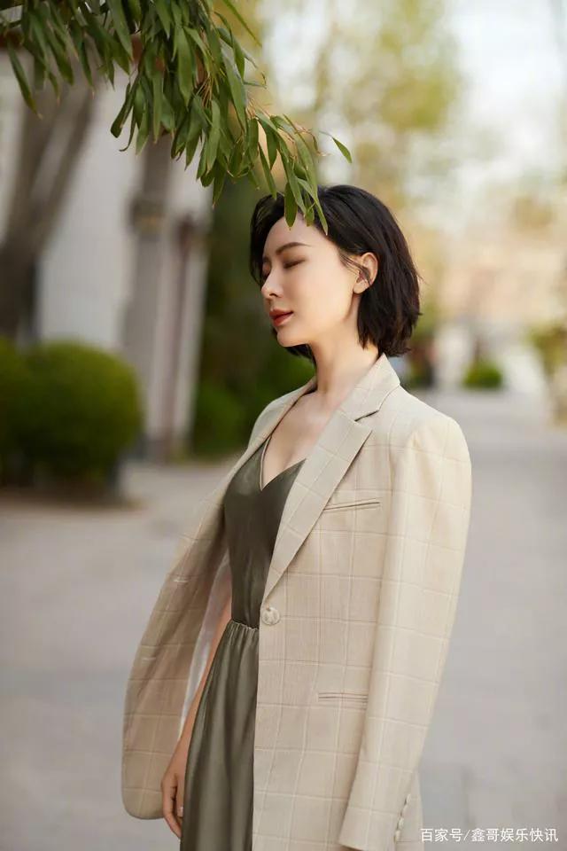 我的同事李医生，脱下白大褂，为何被人看成是保洁人员？