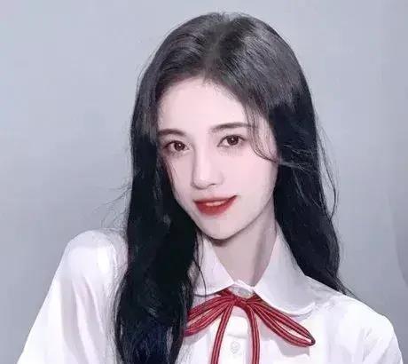 许佳琪直角肩,许佳琪骶骨错位