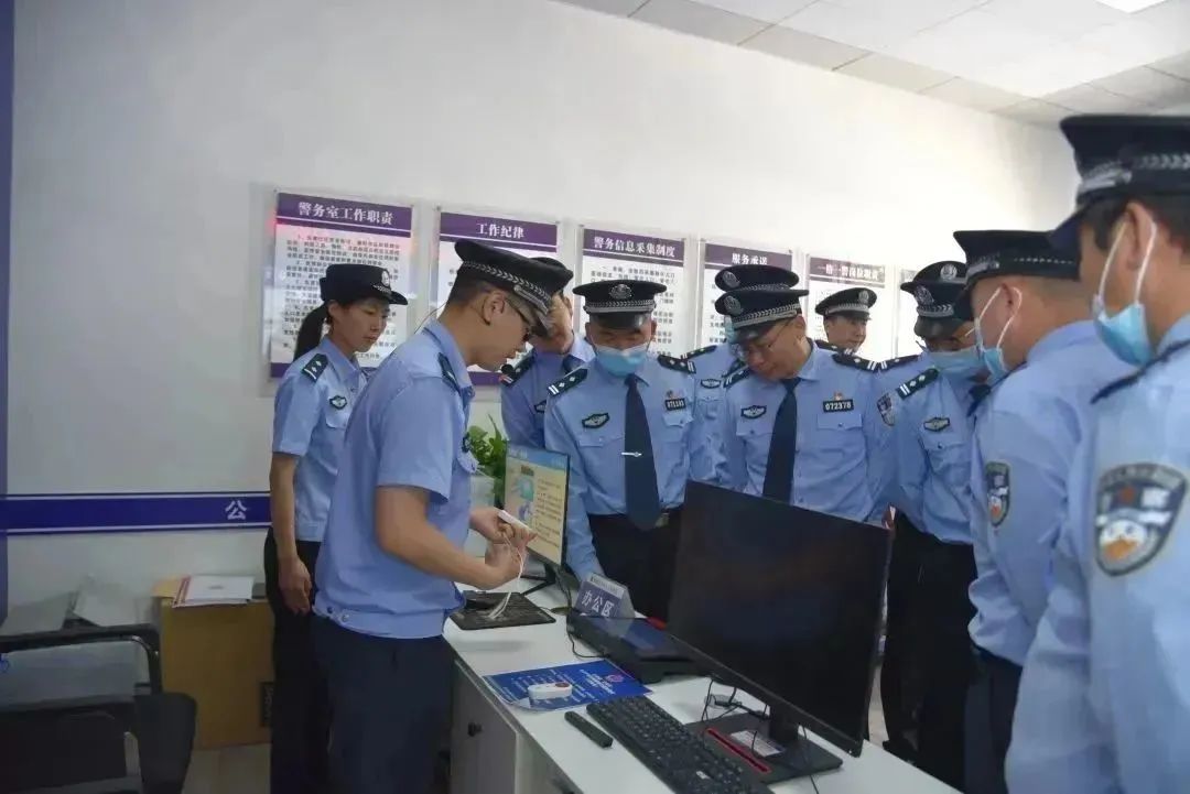 观摩+交流务实高效促提升——周口市平安建设暨公安派出所标准化和“一村（格）一警”建设淮阳现场会召开