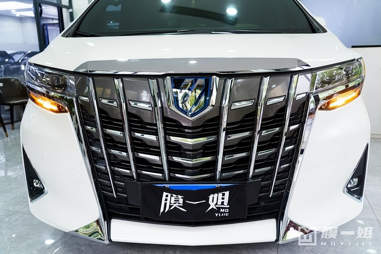 汽车贴膜需要贴几层膜,汽车贴膜是贴外还是贴里