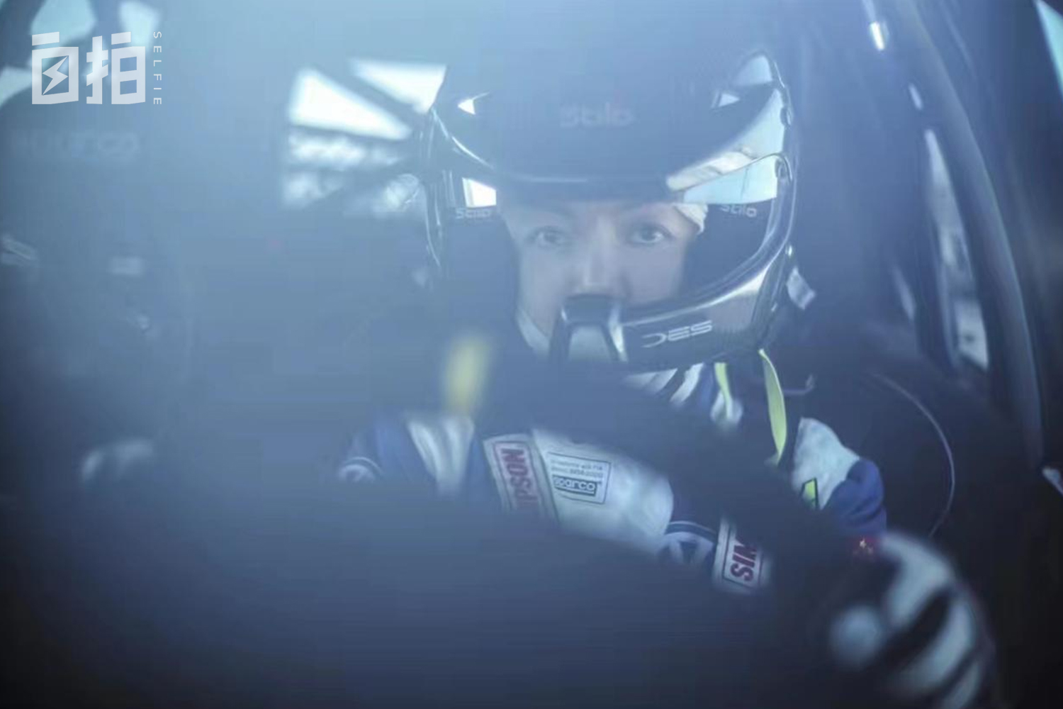 我，辞掉稳定工作、变卖家产、玩命健身，现在是一名女赛车手