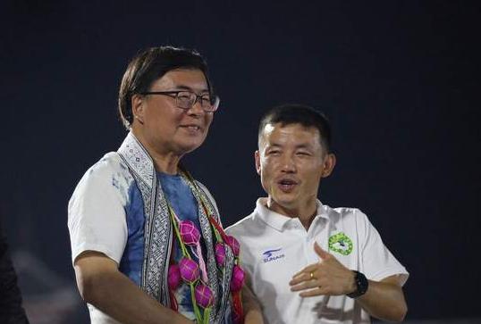 村超打了谁的脸,村超打脸足协