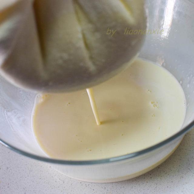 自制鸡蛋豆腐网红做法,自制大豆腐的家常做法